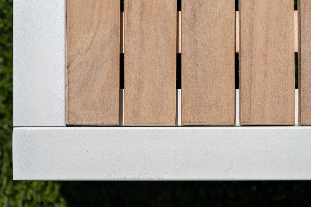 Кофейный стол из алюминия MIA Joygarden фото 3