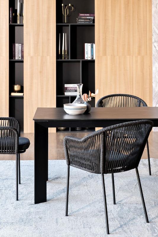 Обеденная группа Венето 4SIS на 4 персоны со стульями "Лион", каркас темно-серый, роуп темно-серый фото 4