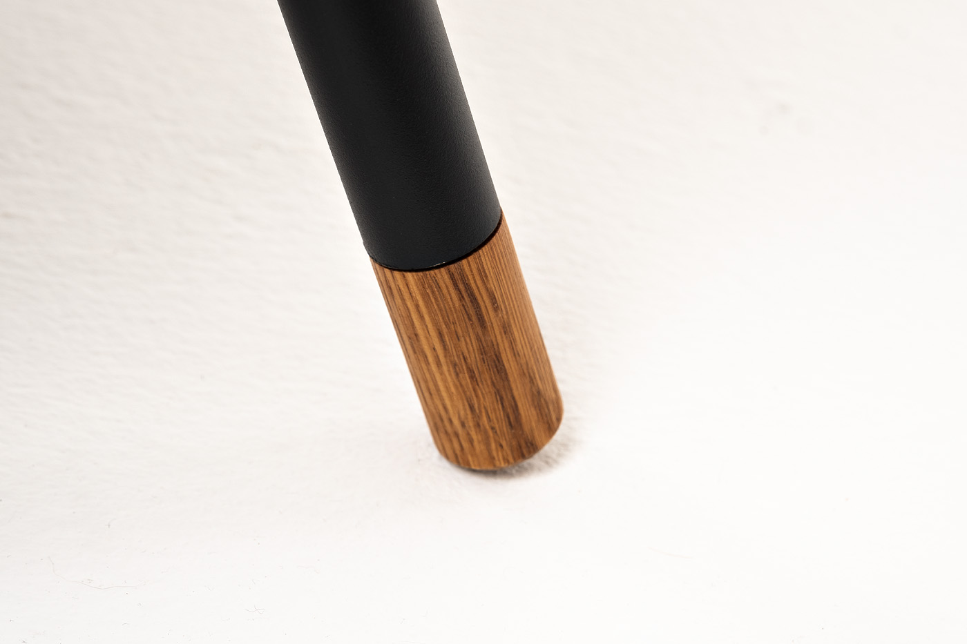 Верона журнальный столик из HPL 70х50, H40, каркас черный муар, цвет столешницы серый гранит фото 4