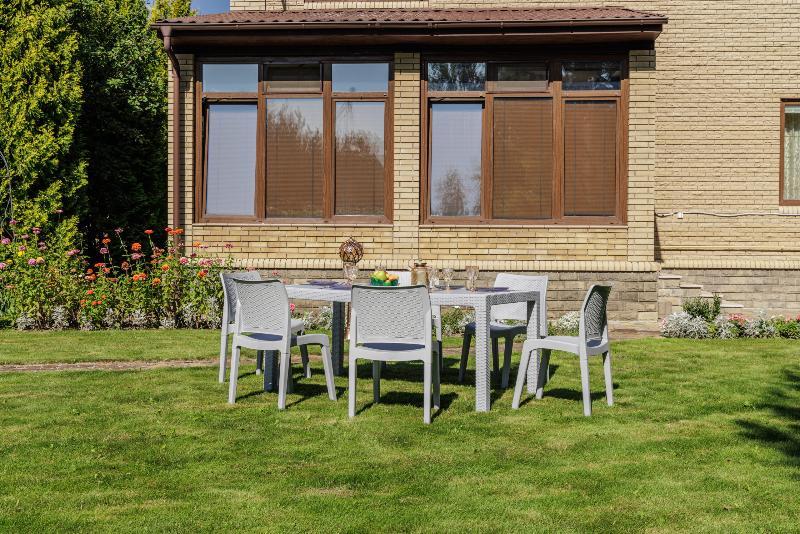 Обеденный комплект July M Royal Family из пластика, цвет светло-серый фото 6