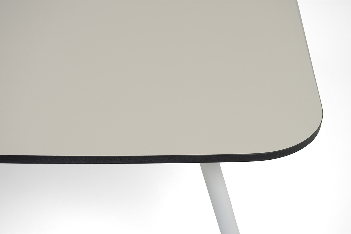 Верона журнальный стол из HPL 120х65, H40, каркас белый муар, цвет столешницы крем фото 3