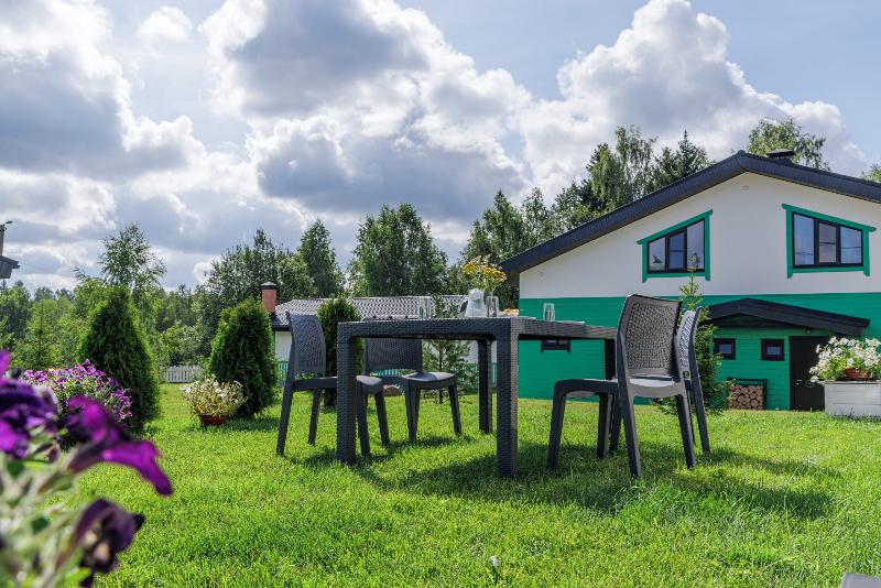 Обеденный комплект July S Royal Family из пластика, цвет графит фото 4