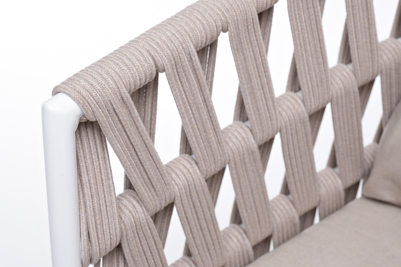 Диего кресло плетеное из роупа, основание дуб, каркас алюминий светло-серый (RAL7035) шагрень, роуп бежевый круглый, ткань бежевая 15052 фото 4