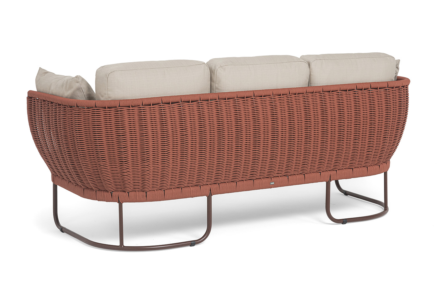 Фиджи диван 3-местный плетеный из роупа, каркас алюминий коричневый (RAL8016) муар, роуп красный (8372) круглый tex, ткань Mossle бежевая фото 5
