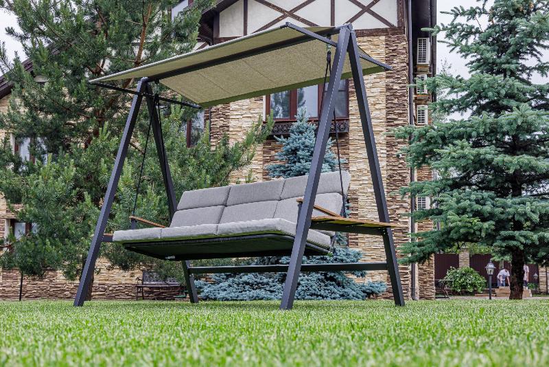Качели Loan Royal Family трехместные из стали фото 6