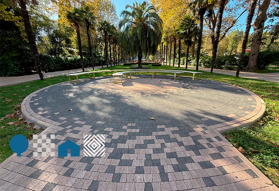 Разнообразие тротуарной плитки в городской среде Сочи