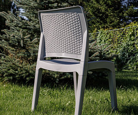 Обеденный стул July Royal Family из пластика, цвет светло-серый