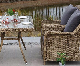 Обеденная группа Гляссе 4SIS из искусственного ротанга, цвет соломенный