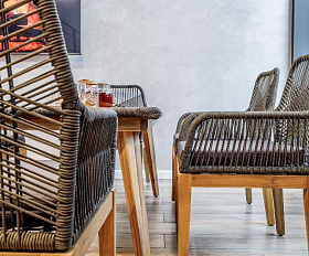 Комплект Chloe с кофейным столом Royal Family из дерева, цвет серый