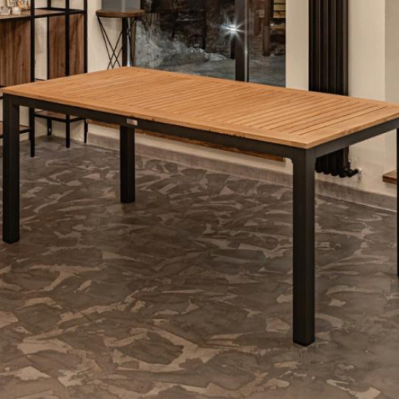 Обеденный стол Oscar Royal Family из алюминия со столешницей из тика фото 1