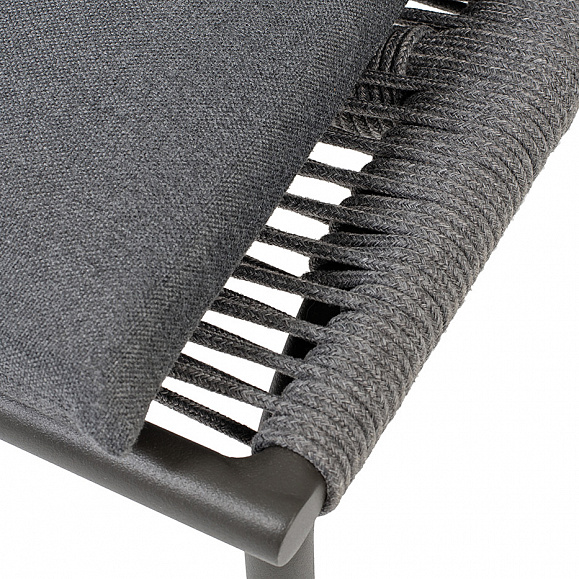 Авиньон кресло плетеное из роупа, каркас алюминий серый (RAL7022) муар, роуп серый круглый, ткань темно-серая 027 фото 5