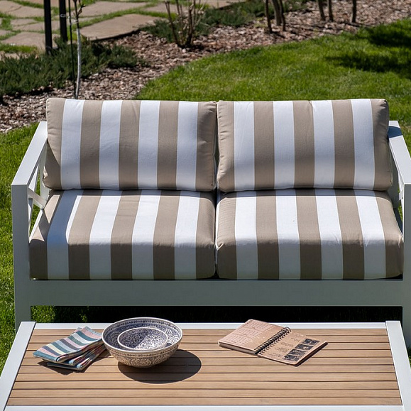 Кофейный стол из алюминия MIA Joygarden фото 2