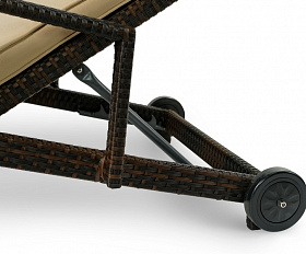 Плетеный шезлонг MILANO темно-коричневый Joygarden