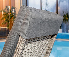 Шезлонг Agata Royal Family из искусственного ротанга с матрасом, цвет серый