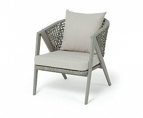 Кресло Амстердам 4SIS плетеное из роупа, каркас алюминий, роуп серый круглый, ткань бежевая