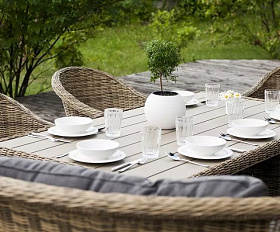 Плетеный обеденный стол Бергамо 4SIS из искусственного ротанга, цвет соломенный