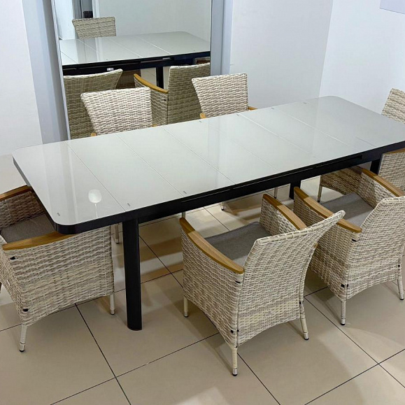 Обеденный комплект Ludwig + Amelia Royal Family из искусственного ротанга, цвет бежевый фото 1