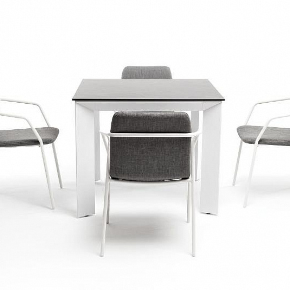 Обеденная группа Венето 4SIS на 4 персоны со стульями "Марокко", каркас белый, роуп серый фото 3