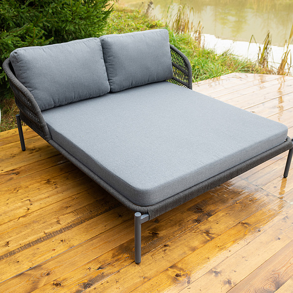 Позитано лежак плетеный из роупа, каркас алюминий темно-серый (RAL7024) муар, роуп темно-серый круглый, ткань темно-серая 027 фото 2