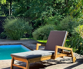 Шезлонг Paolo Royal Family на колесиках из акации