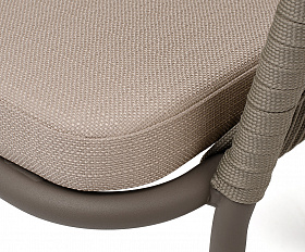 Бордо стул плетеный из роупа (колос), каркас алюминий серый (RAL7022) муар, роуп серый 15мм, ткань темно-серая 027