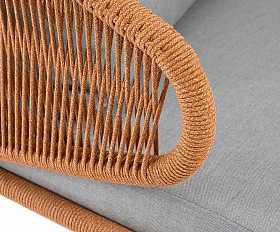 Диван двухместный Милан 4SIS из роупа (веревки), каркас алюминий светло-серый (RAL7035) шагрень, роуп оранжевый меланж круглый, ткань светло-серая