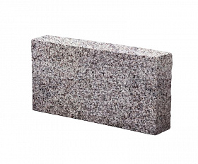 Брусчатка гранитная 300x150x50 мм пиленая Камбулатовское месторождение