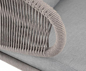 Диван двухместный Милан 4SIS из роупа (веревки), каркас алюминий светло-серый (RAL7035) шагрень, роуп серый меланж круглый, ткань светло-серая