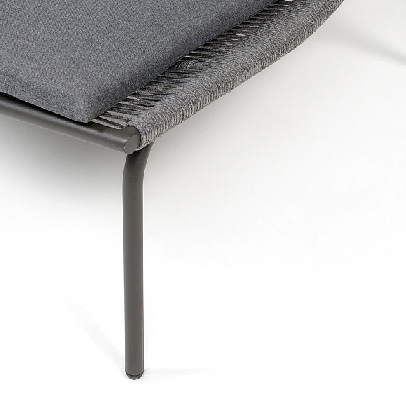 Авиньон кресло плетеное из роупа, каркас алюминий серый (RAL7022) муар, роуп серый круглый, ткань темно-серая 027 фото 6