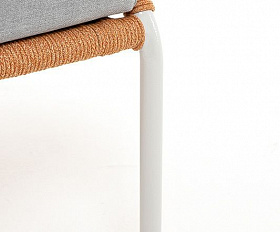 Диван двухместный Милан 4SIS из роупа (веревки), каркас алюминий светло-серый (RAL7035) шагрень, роуп оранжевый меланж круглый, ткань светло-серая