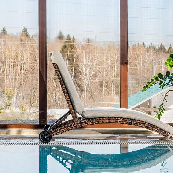 Шезлонг Agata Royal Family из искусственного ротанга с матрасом, цвет коричневый фото 3