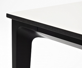 Малага обеденный стол из HPL 90х90см, цвет молочный, каркас черный