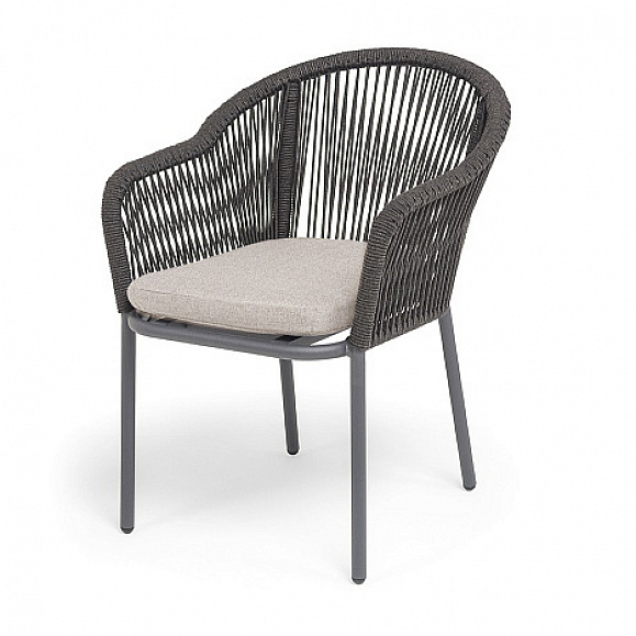 Лион стул плетеный из роупа, каркас алюминий темно-серый (RAL7024) муар, роуп темно-серый круглый, ткань бежевая 052 фото 1