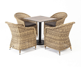 Каффе обеденная группа на 4 персоны, стулья соломенные