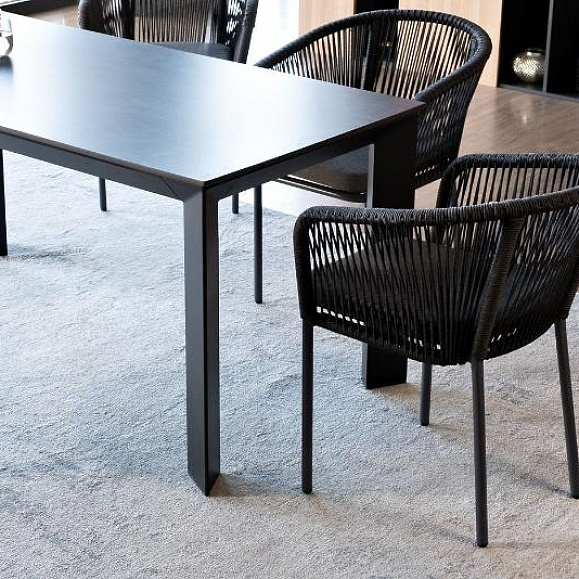 Обеденная группа Венето 4SIS на 4 персоны со стульями "Марсель", каркас темно-серый, роуп темно-серый фото 4