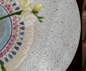 Кофейный стол из акации WOODLAND Joygarden