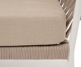 Диего диван 2-местный плетеный из роупа, каркас алюминий белый муар, роуп бежевый круглый, ткань бежевая 052