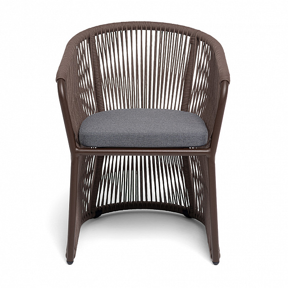 Романо стул плетеный из роупа, каркас алюминий коричневый (RAL8016) муар, роуп коричневый круглый, ткань темно-серая 027 фото 3