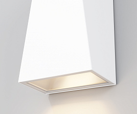 Архитектурная подсветка Times Square 3200К 6Вт IP 54 Maytoni O580WL-L6W цвет Белый