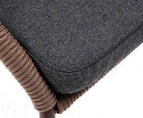 Стул Милан 4SIS плетеный из роупа, каркас алюминий коричневый (RAL8016) муар, роуп коричневый круглый, ткань темно-серая 27