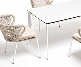 Обеденная группа Малага 4SIS на 4 персоны со стульями "Милан", каркас белый, роуп бежевый
