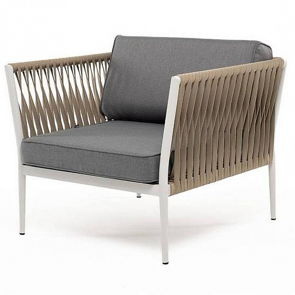 Кресло Касабланка 4SIS плетеное из роупа, каркас алюминий светло-серый (RAL7035) муар, роуп серо-коричневый 23мм, ткань серая 17 фото 1