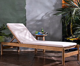 Боковой стол из акации RIMINI Joygarden