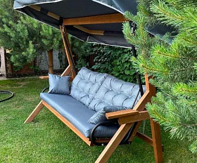 Качели Lyon Royal Family трехместные из лиственницы