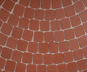 Клинкерная брусчатка ЛСР Эдинбург квадро R25 100х100х50 мм, темно-красный