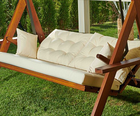 Качели Lyon Royal Family с бежевыми подушками