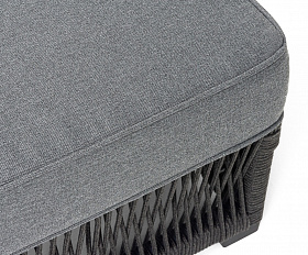 Ривьера шезлонг плетеный из роупа, каркас алюминий темно-серый (RAL7024) муар, роуп темно-серый круглый, ткань темно-серая 027