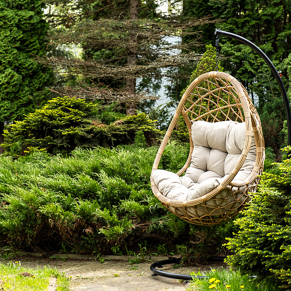 Венеция подвесное кресло-кокон из искусственного ротанга, цвет соломенный с бежевой подушкой фото 3