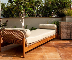 Кушетка Eleonora Royal Family из натурального дерева