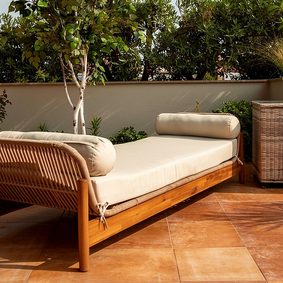 Кушетка Eleonora Royal Family из натурального дерева фото 2